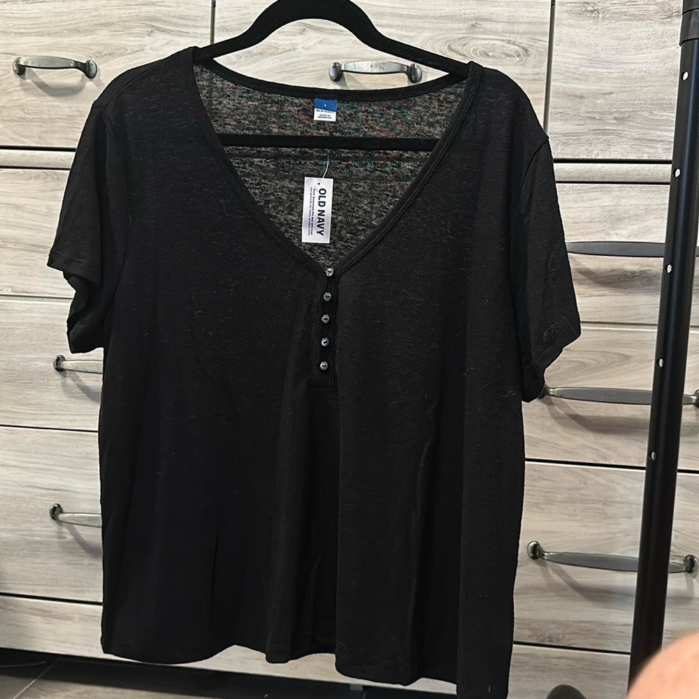 Old Navy Black V-Neck T shirt